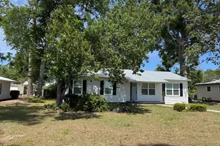 10 Grove St, Hazlehurst, GA 31539 - Photo 14