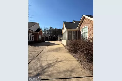 1001 Haven Circle, Douglasville, GA 30135 - Photo 4