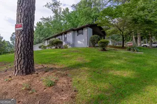 5207 Dixie Lake Rd, Union City, GA 30291 - Photo 22