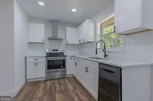 5207 Dixie Lake Rd, Union City, GA 30291 - Photo 6