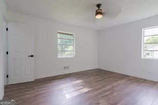 5207 Dixie Lake Rd, Union City, GA 30291 - Photo 8