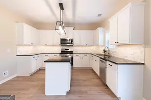 34 Inverness Ave, Newnan, GA 30263 - Photo 8