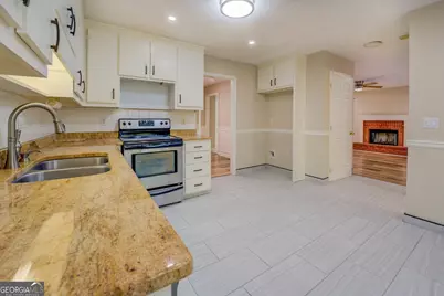 2436 Green Hollow Court, Conyers, GA 30012 - Photo 14