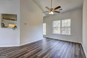 8106 Wynfield Dr, Jonesboro, GA 30238 - Photo 8