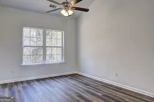 8106 Wynfield Dr, Jonesboro, GA 30238 - Photo 16