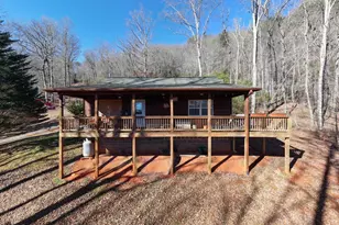 525 Tay Walk Way, Hiawassee, GA 30546 - Photo 2