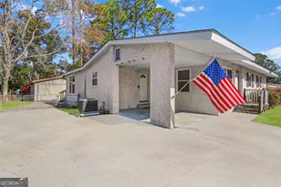 2637 Oriole St, Brunswick, GA 31520 - Photo 2