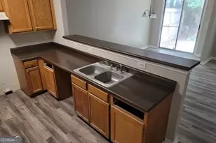 1175 Maple Valley Ct, Union City, GA 30291 - Photo 10