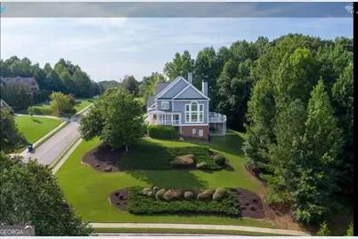 990 Chateau Forest Road, Hoschton, GA 30548 - Photo 4