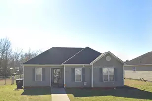 405 Dunmurry Pl, Warner Robins, GA 31093 - Photo 2