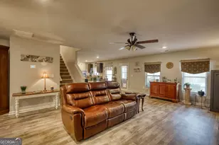 214 Woodlands Dr, Jackson, GA 30233 - Photo 8