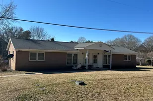 104-110 White Pine Rd, Toccoa, GA 30577 - Photo 1