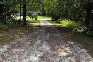 40 Cherokee Cir, Buchanan, GA 30113 - Photo 2