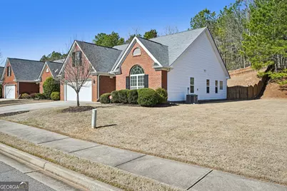 25 Pacific Avenue, Sharpsburg, GA 30277 - Photo 2