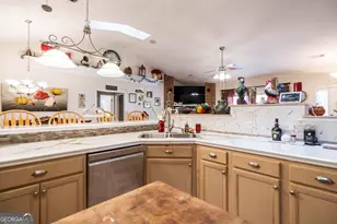 105 White Pond Ln, Warner Robins, GA 31088 - Photo 14