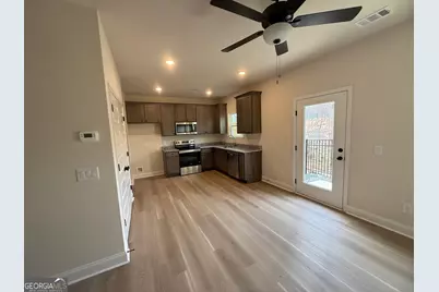 55 Wright St, Lavonia, GA 30553 - Photo 4