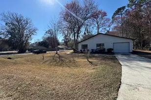 101 Royal Cir, Kingsland, GA 31548 - Photo 2