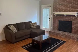 255 Monmouth Dr, Fayetteville, GA 30214 - Photo 2