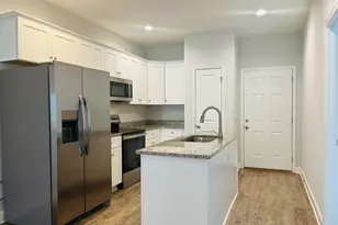 110 Lenox Cir, Lagrange, GA 30240 - Photo 4