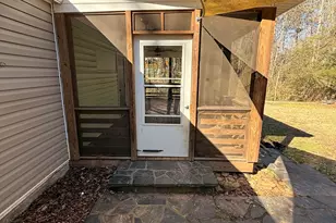 2452 Lakeshore Dr NE, Conyers, GA 30012 - Photo 10