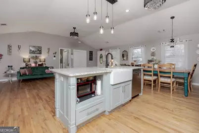 210 Granada Terrace, Warner Robins, GA 31088 - Photo 14