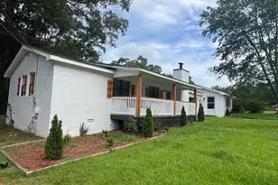 8 Melissa Cir, Griffin, GA 30224 - Photo 2