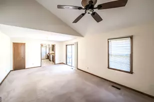 113 Oxford Square, Carrollton, GA 30117 - Photo 4