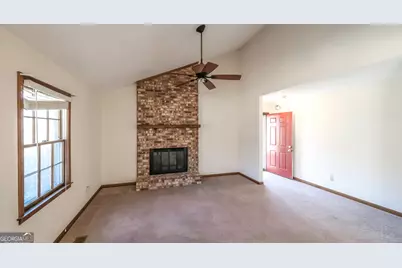 113 Oxford Square, Carrollton, GA 30117 - Photo 2