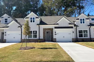 66 Village Ct, Cleveland, GA 30528 - Photo 1