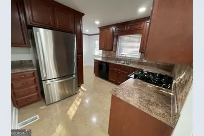 2311 Saint George Lane, Albany, GA 31707 - Photo 14