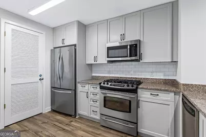 3338 Peachtree Road NE #APT 702, Atlanta, GA 30326 - Photo 4