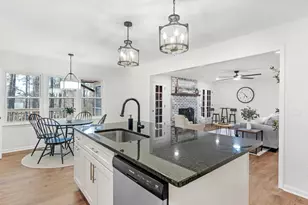 230 Horseshoe Cir, Fayetteville, GA 30215 - Photo 8