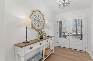 230 Horseshoe Cir, Fayetteville, GA 30215 - Photo 2