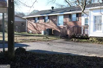 640 Gholston Street, Comer, GA 30629 - Photo 2