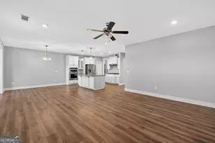 6928 Manchester Dr, Flowery Branch, GA 30542 - Photo 8