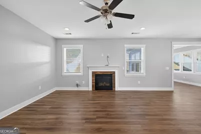 6928 Manchester Drive, Flowery Branch, GA 30542 - Photo 6