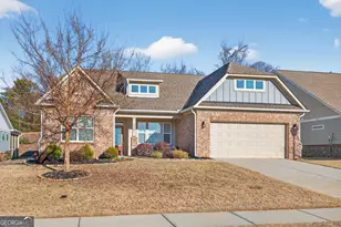 6928 Manchester Dr, Flowery Branch, GA 30542 - Photo 2