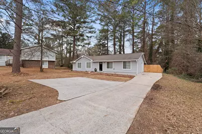 9021 Hurst Court, Jonesboro, GA 30238 - Photo 4