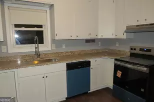 1105 Hampton Rd, Hampton, GA 30228 - Photo 14