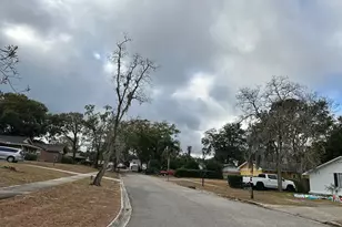 5857 Gumwood Dr, Jacksonville, FL 32277 - Photo 4