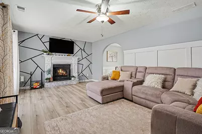 653 Matt Court, Lawrenceville, GA 30045 - Photo 6