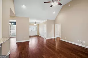 251 Hampton Oaks Way, Byron, GA 31008 - Photo 4