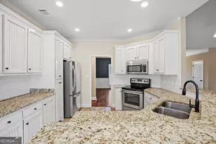 251 Hampton Oaks Way, Byron, GA 31008 - Photo 12