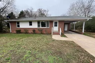 65 Sprayberry Rd, Newnan, GA 30263 - Photo 1