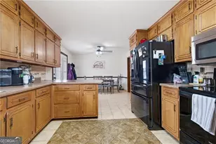 298 Trestle Rd, Locust Grove, GA 30248 - Photo 10