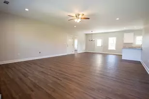 264 Ann St, Cochran, GA 31014 - Photo 2