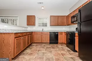 6216 Polar Fox Ct, Riverdale, GA 30296 - Photo 6