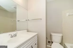 6373 Valley Dale Dr, Riverdale, GA 30274 - Photo 14