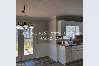 915 Burning Bush Drive, Loganville, GA 30052 - Photo 4