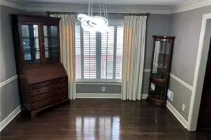 300 Shelli Ln, Roswell, GA 30075 - Photo 8